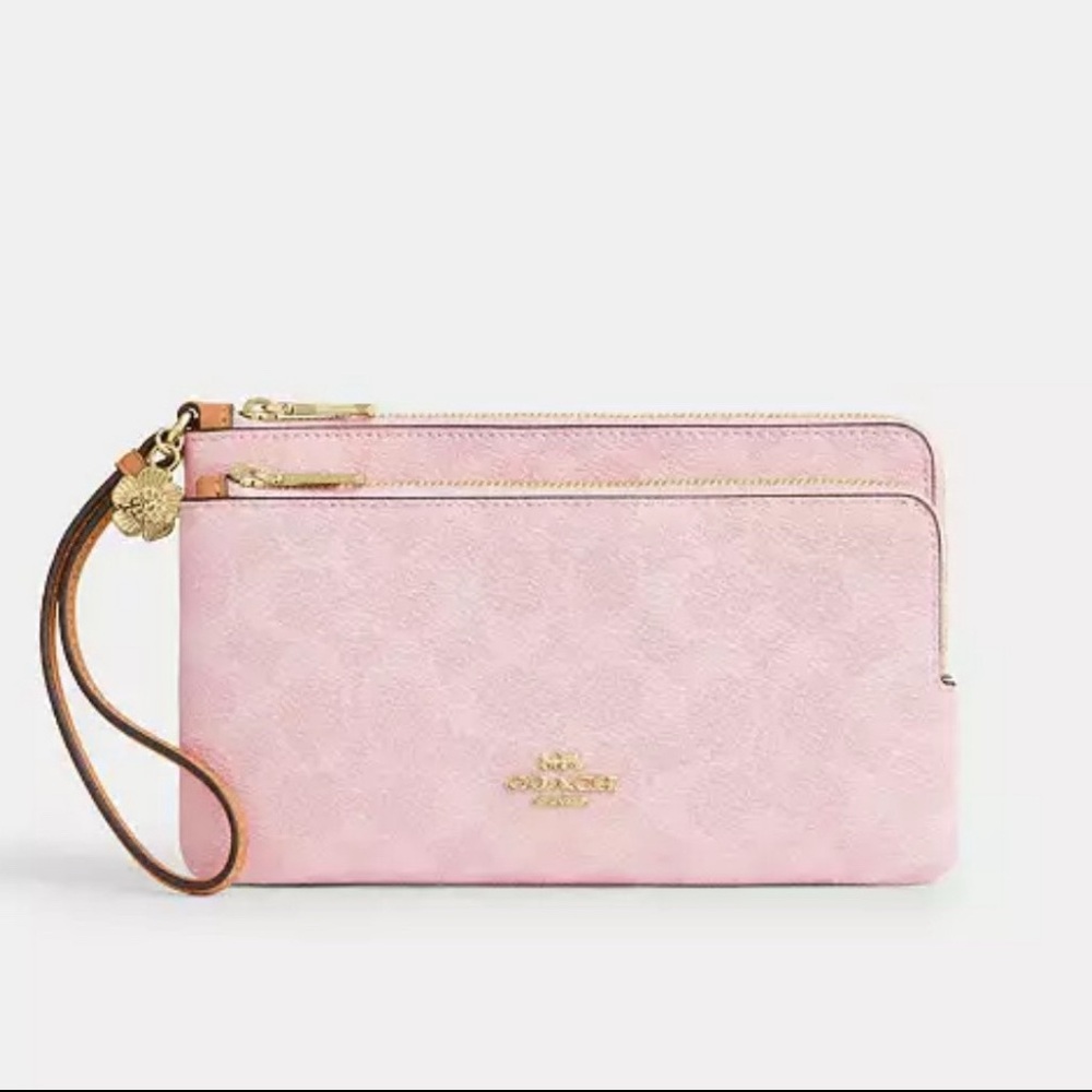 🌸🌸🌸  Coach Double Zip Wristlet In Signature Canvas With Charms Powder Pink